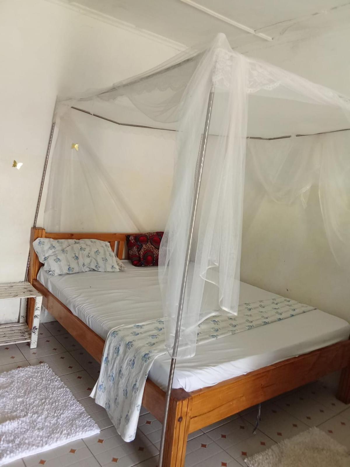 Aparthotel Hideout 2 Ukunda Esterno foto